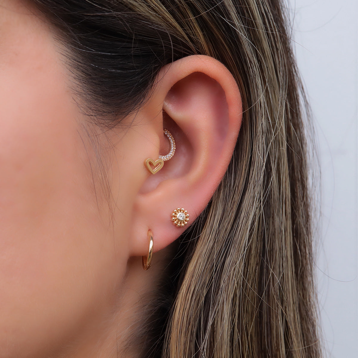 Labret Sol con Diamante en Oro 18K