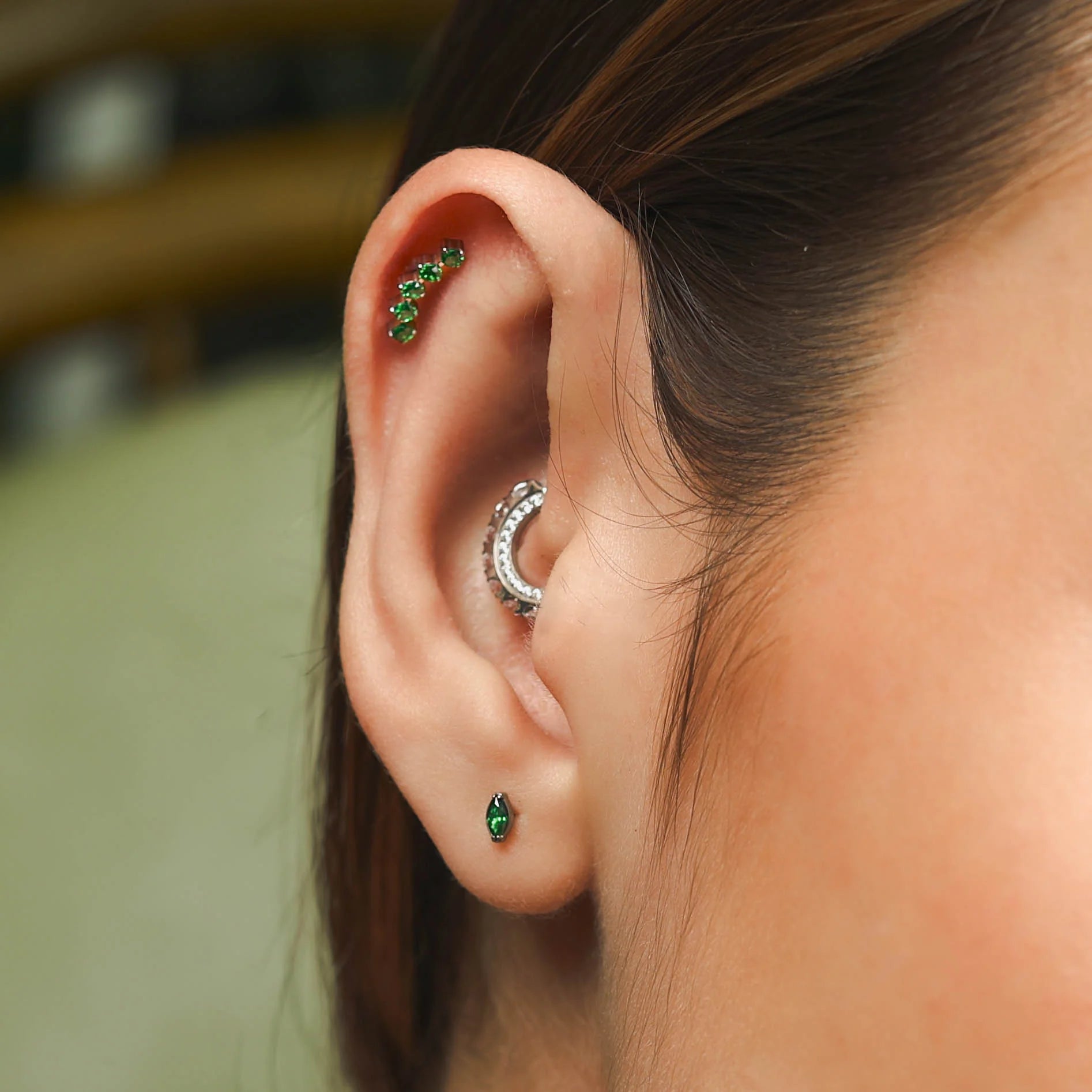Green Titanium Penta Labret