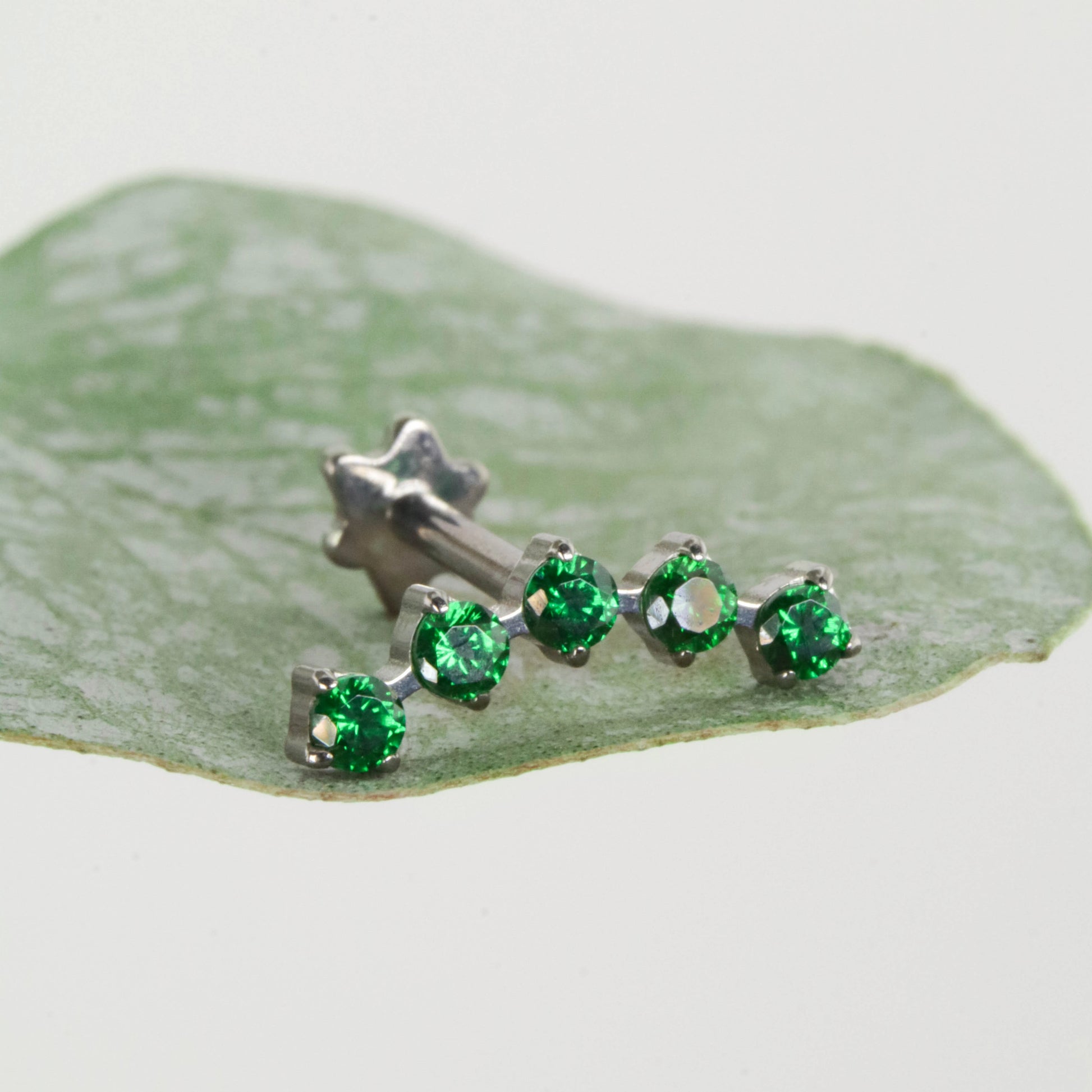 Green Titanium Penta Labret
