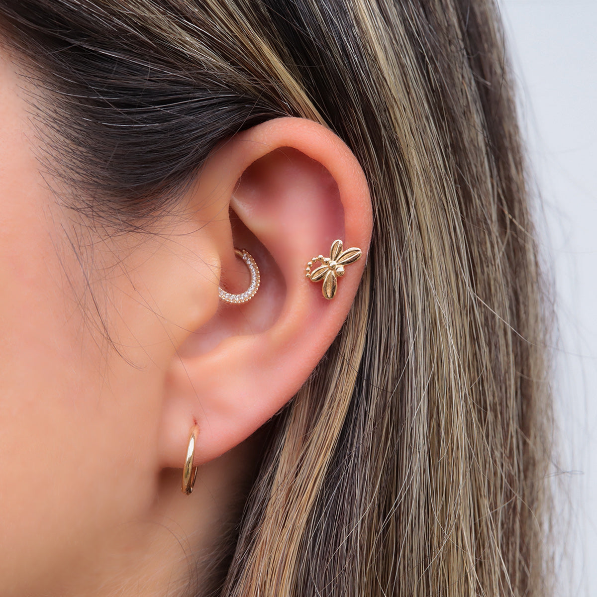 Libelula Labret Piercing en Oro 18K