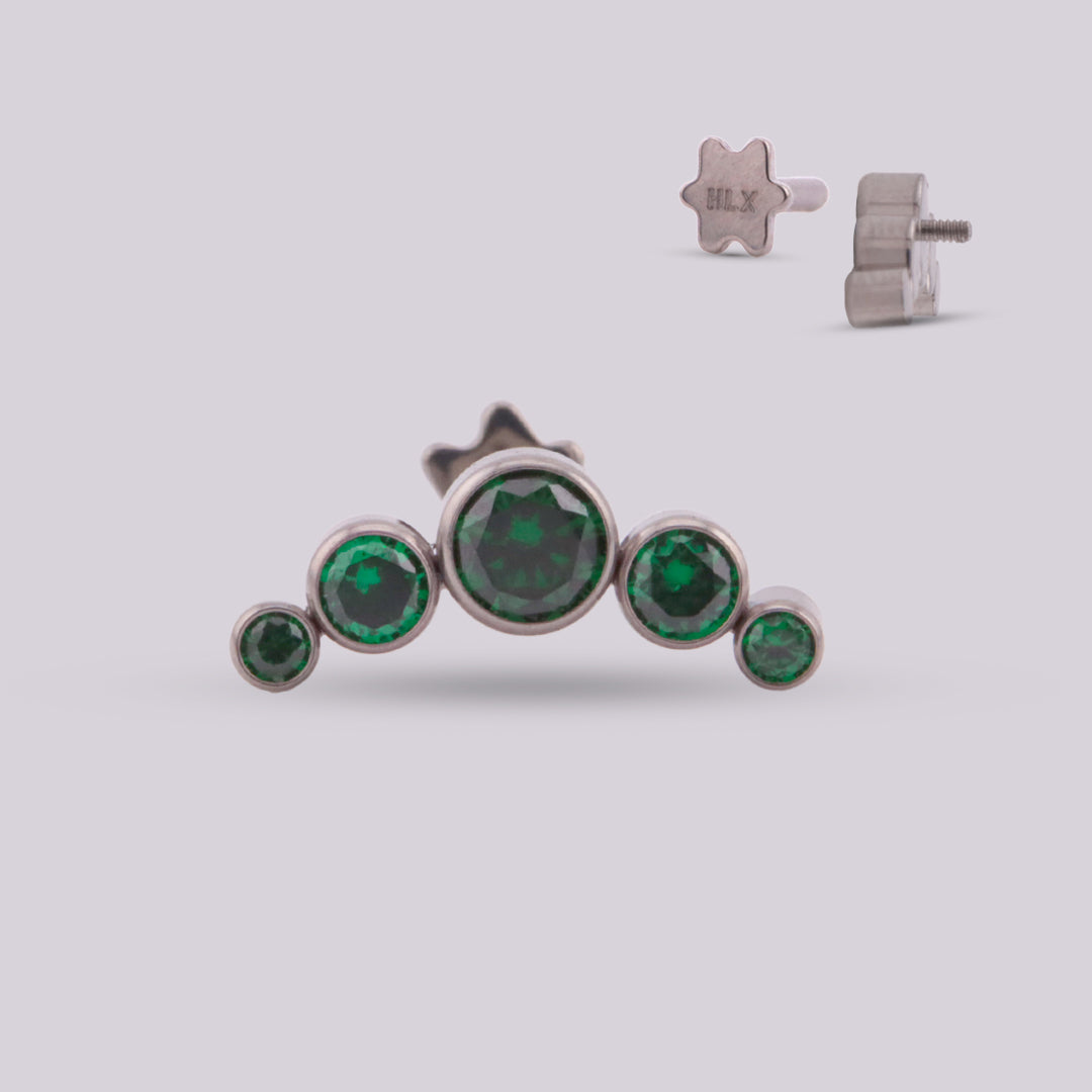 Labret Misuri en Titanio con Zirconias Arco