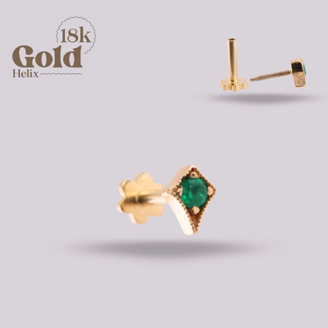 Labret Triángulo con Esmeralda Colombiana en Oro 18K